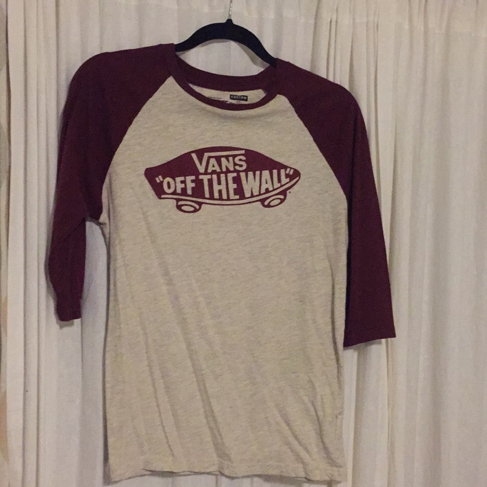 Men’s Vans baseball tee size small-like new